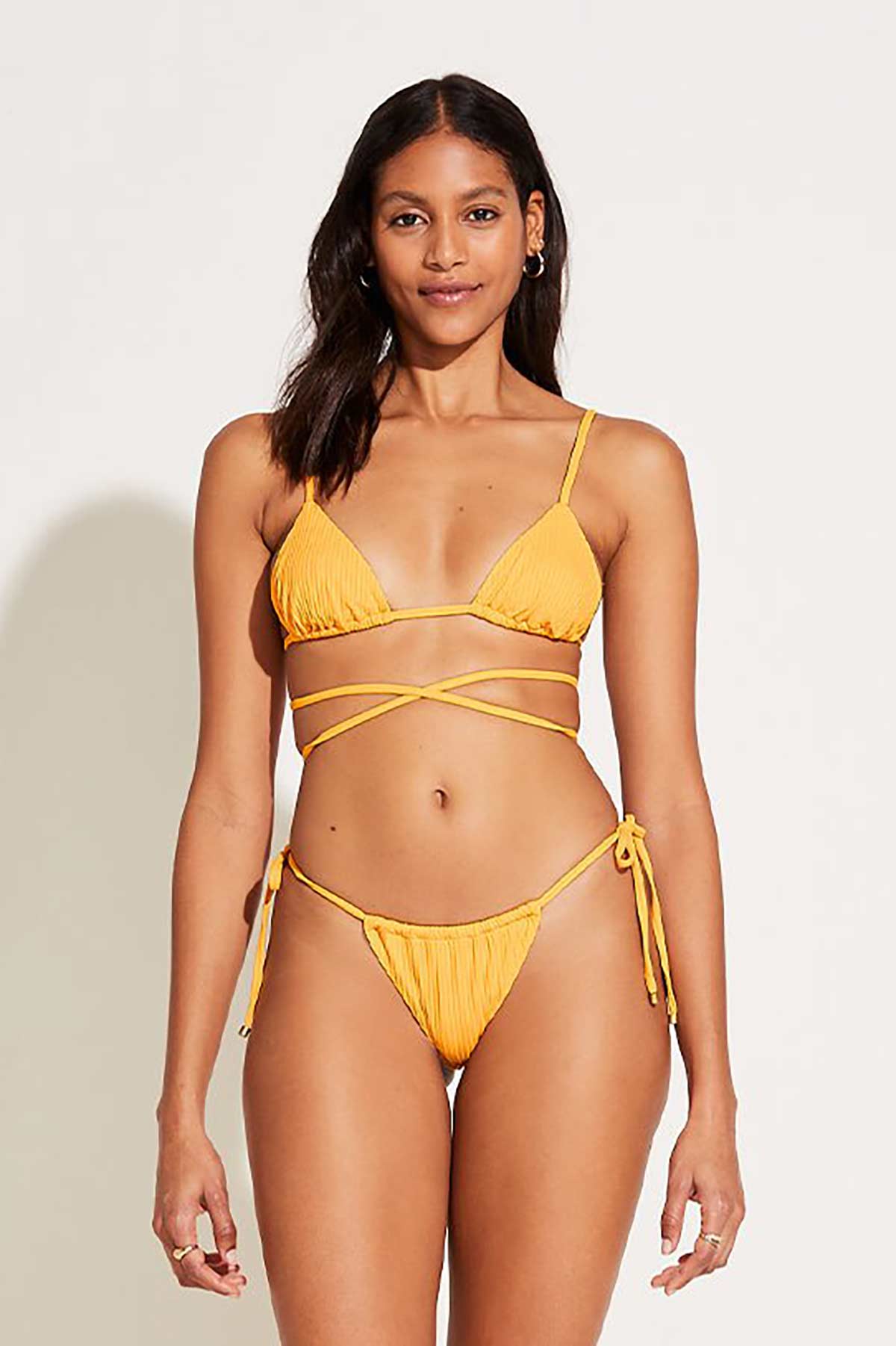 https://www.vitaminaswim.com/cdn/shop/files/204TW_150B_ERIM_4543_6413625f-fd2d-49f5-b574-877f029ee3d0.jpg?v=1711070140